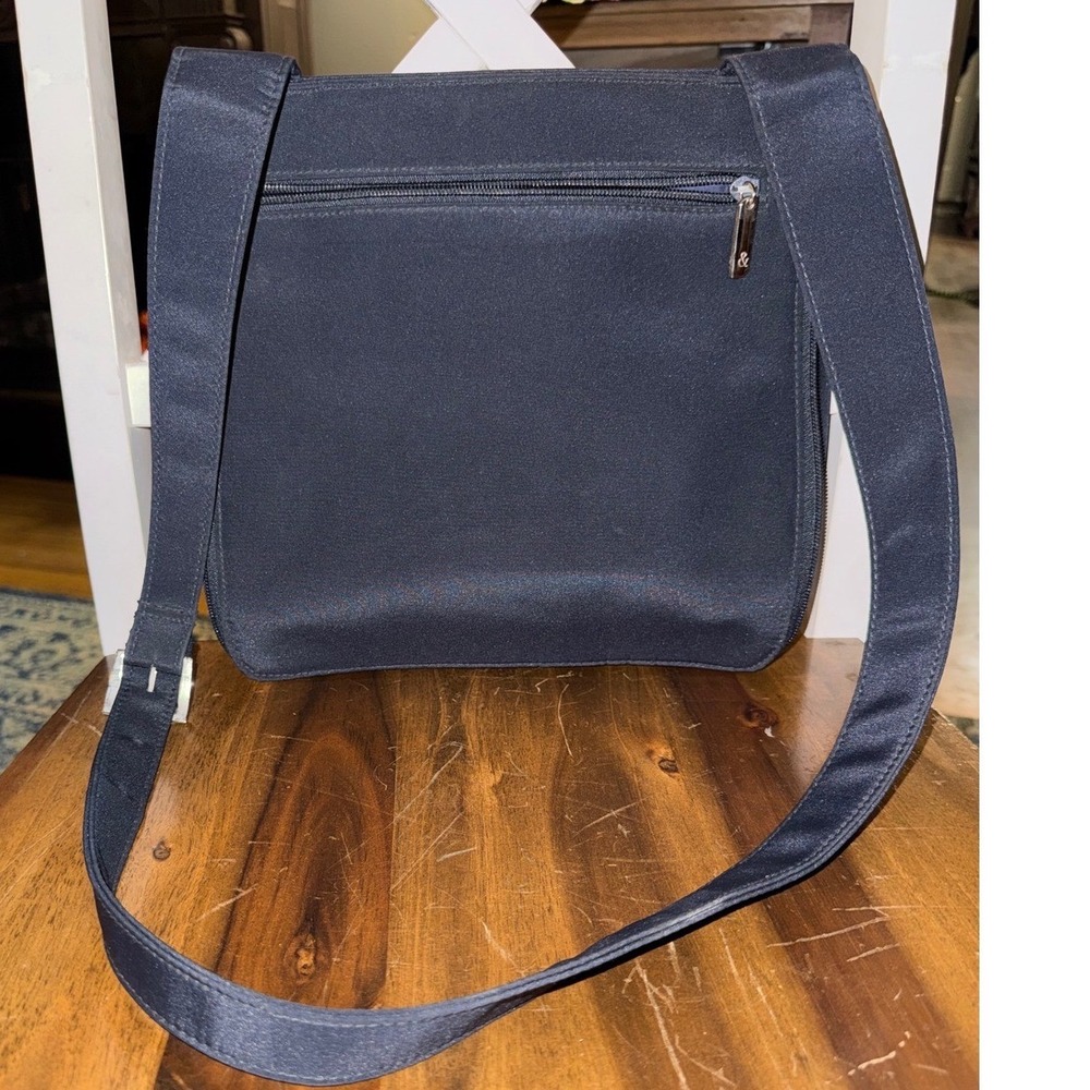 Frankie & Johnnie Navy Blue Crossbody Organizer Bag Built-in Wallet Travel Bag